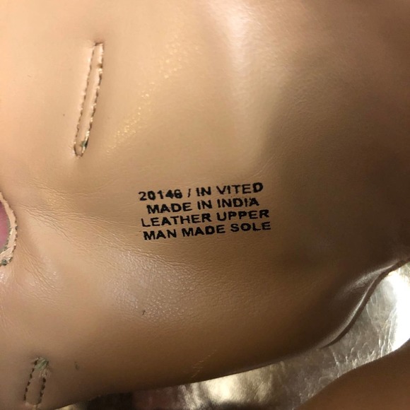 Diva True In Vited Olive Suede Buckle Wedges - Picture 6 of 7